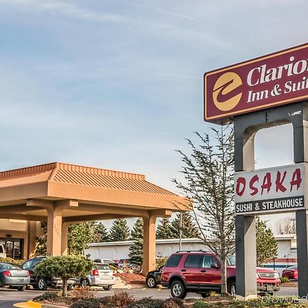 Clarion Inn & Suites Airport Cascade Exterior photo